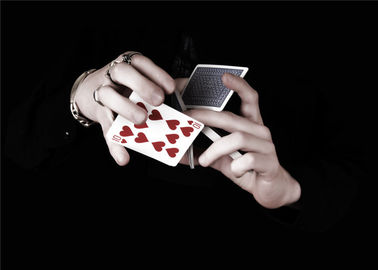 Truques de cartões do jogo das pontas da rotação do corte do profissional para a fraude mágica da mostra/pôquer